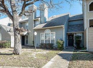 708 Bel Aire Crst, Irving, TX 75061