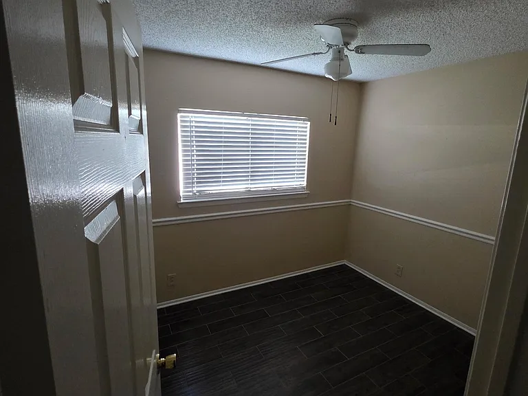 6919 Sunshine Tree Dr #1 — Photo 15