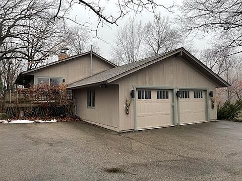 1st image of 16121 Rosemary Ln