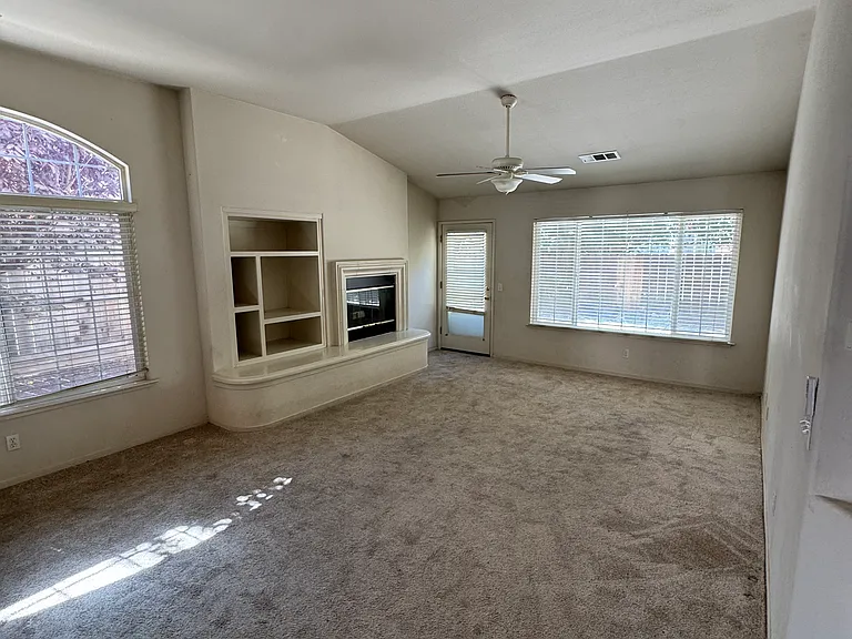 1731 Presidio Ct — Photo 2