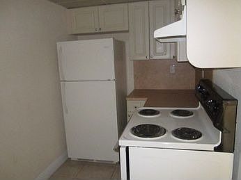 3rd image of 6990 NW 186th St APT 4-115A