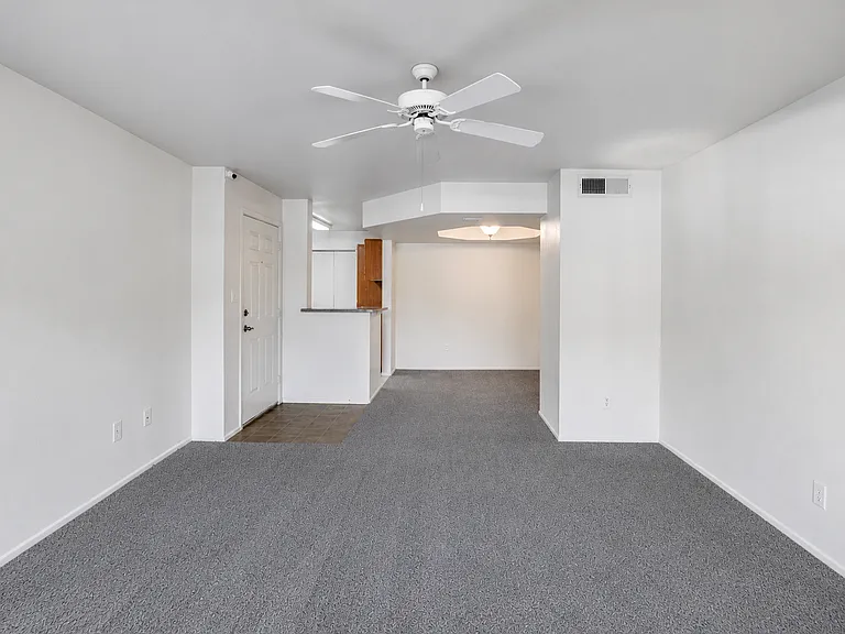 1880 E Morten Ave #121 — Photo 5