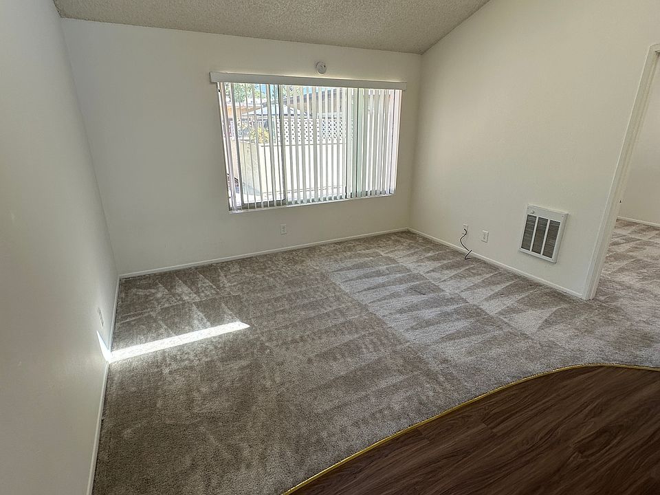 1st image of 270 W Alamar Ave #20