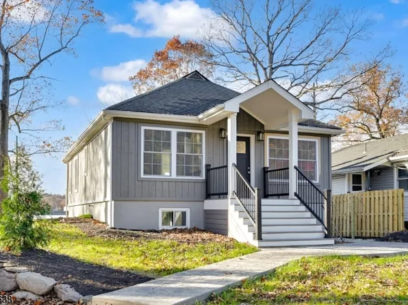 103 Lake Shore Dr, West Milford Twp., NJ 07421