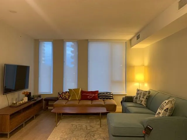 Studio, 480 sqft, $2,400 — Photo 2