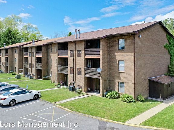 3rd image of 1300 Virginia Ave