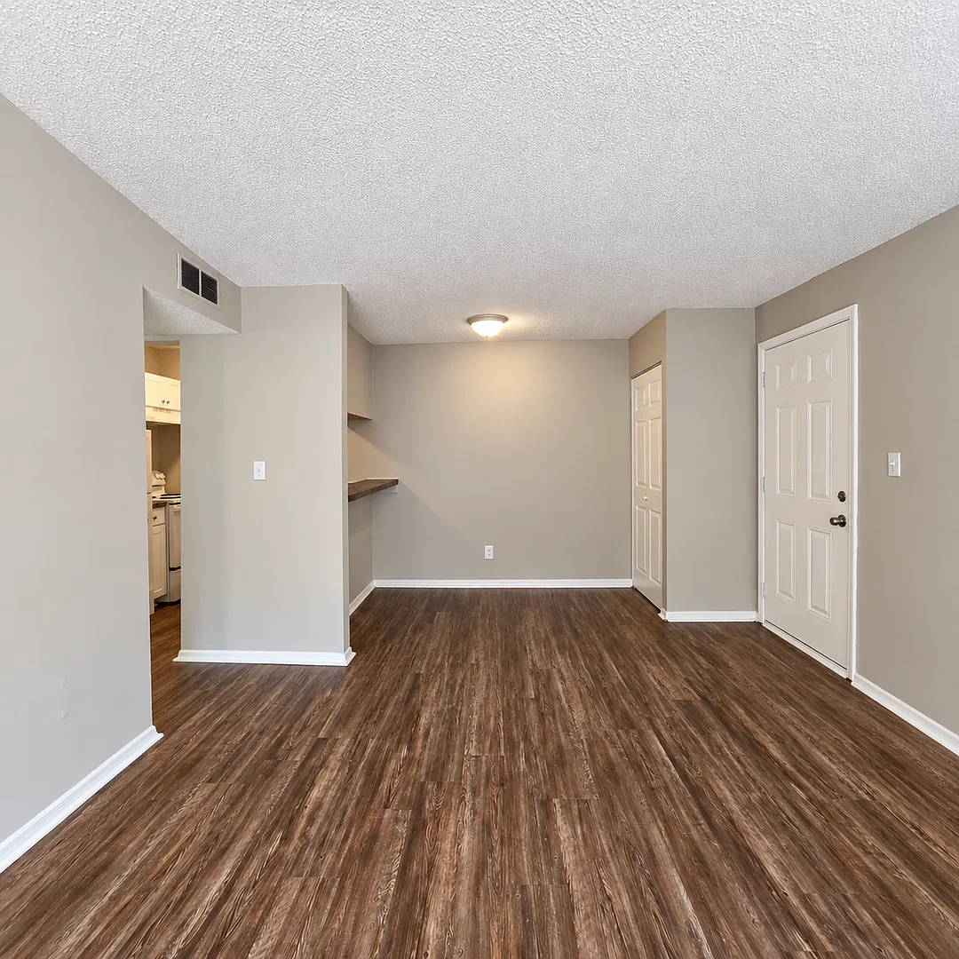 One Month Free! 2br/1ba Apartment - Under New Management — Photo 4