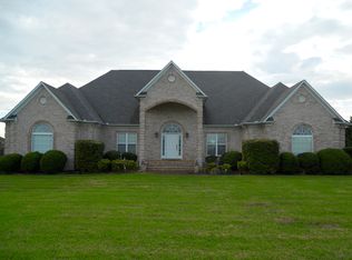 717 Blackmon St, Medina, TN 38355