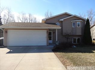 6035 Oneka Lake Blvd N, Hugo, MN 55038