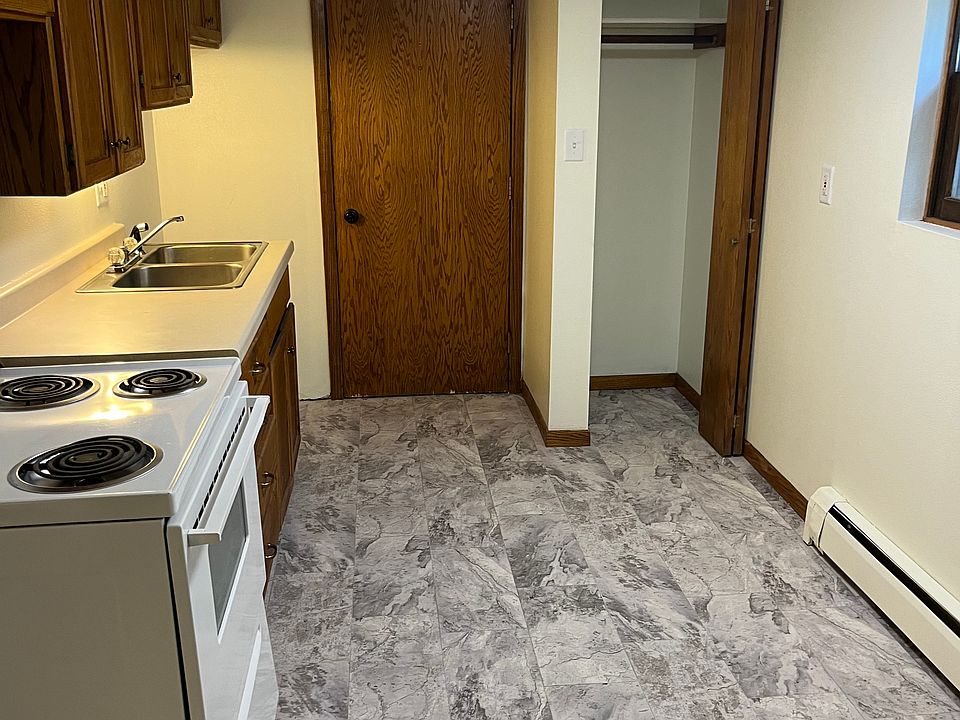 2nd image of 619 4th Ave S