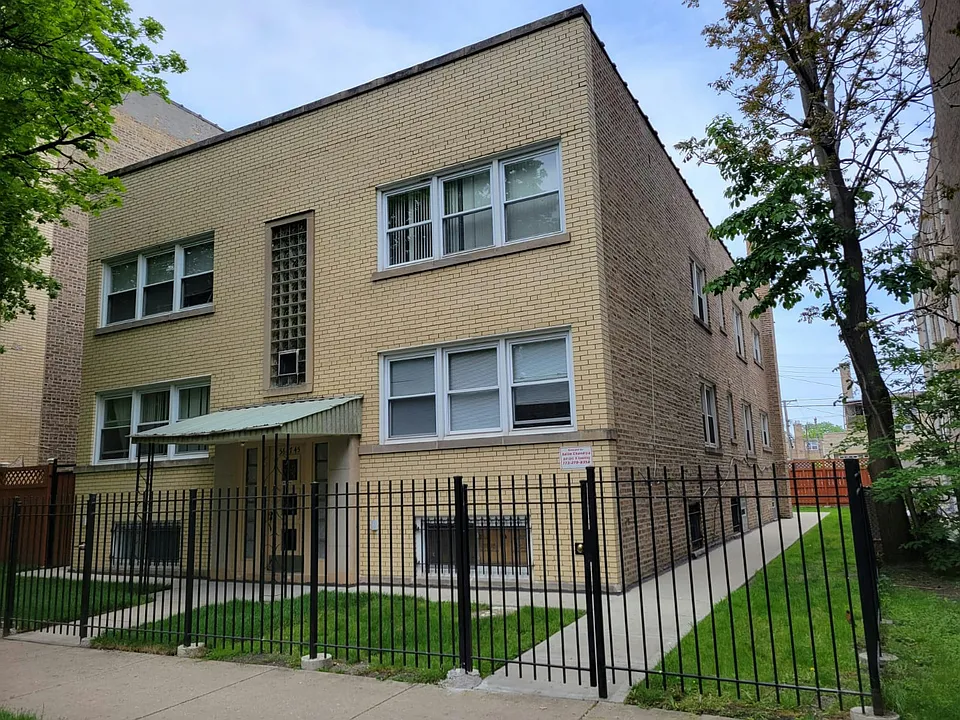 Building Photo 3