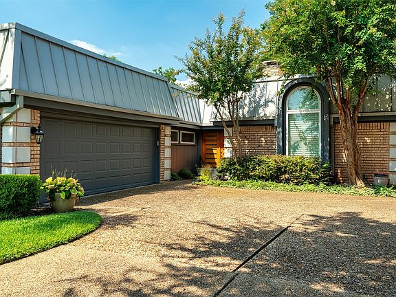 4th image of 16001 Chalfont Cir