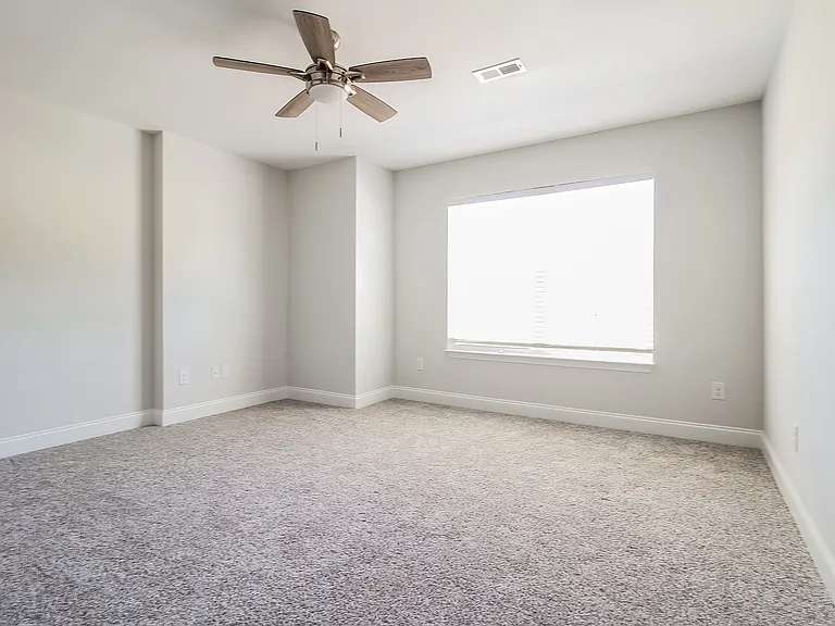 124 Cannon Dr — Photo 10