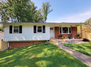 4402 Alta Vista Dr, Fairfax, VA 22030