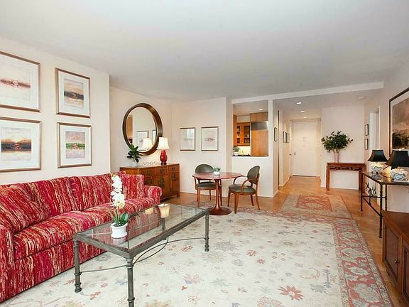 5th image of 160 W 66th St APT 16A