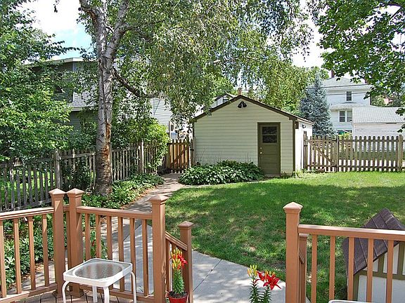 5th image of 1420 Raymond Ave