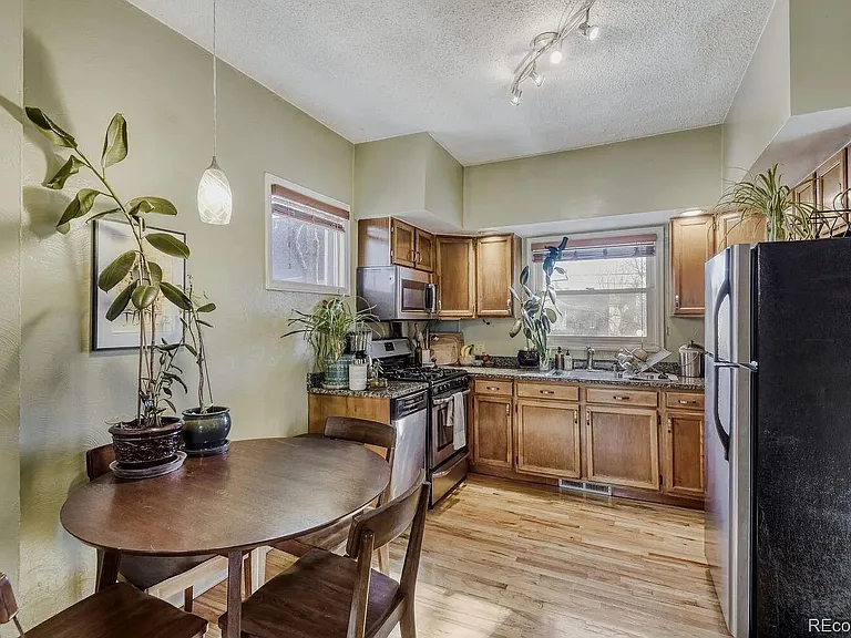 424 E Tennessee Ave — Photo 5
