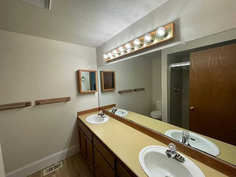 12128 SE 104th Ct — Photo 18