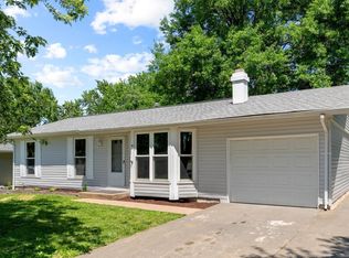 21 Debbie Dr, Saint Peters, MO