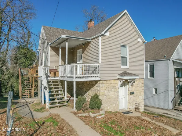 208 Pine St, Jefferson City, MO 65101