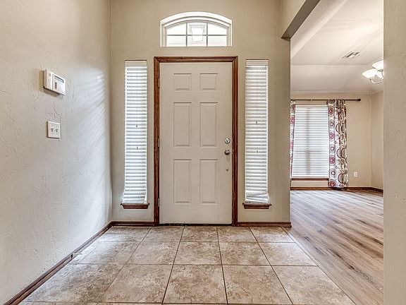 2nd image of 1009 Kelsi Dr