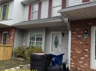 23 W Perpen Ct, Newark, DE 19702