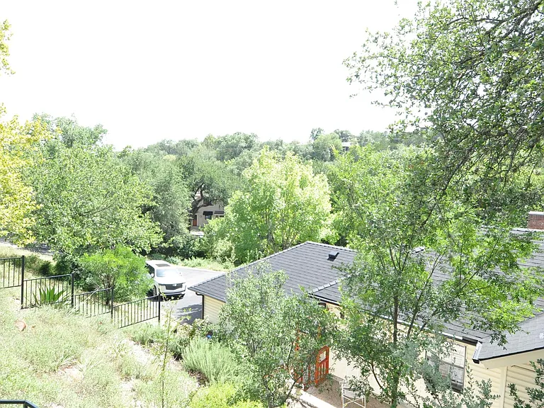 9902 Talleyran Dr — Photo 26