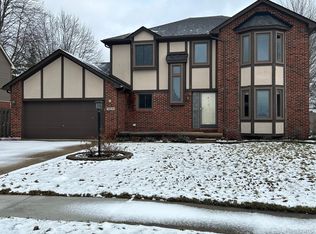 51232 Skyler Dr, Chesterfield, MI 48047