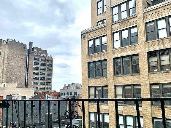 4th image of 328 W 44th St #59
