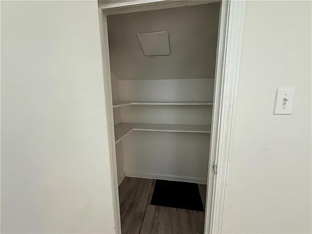 709 W Genie St #202 — Photo 5