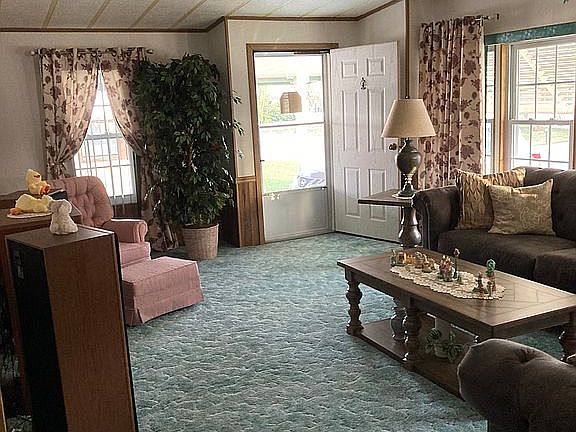 3rd image of 35045 Colony Hills Dr