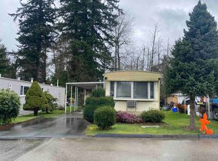 7790 King George Blvd #130, Surrey, BC V3W 5Y4