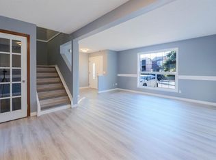 136 Martindale Dr NE, Calgary, AB T3J 3G5