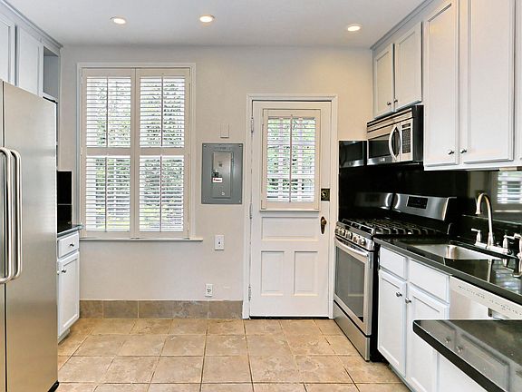 5th image of 2600 16th St S APT 730