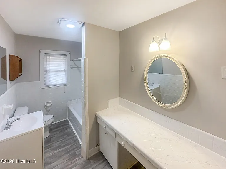 2610 Evans St — Photo 12