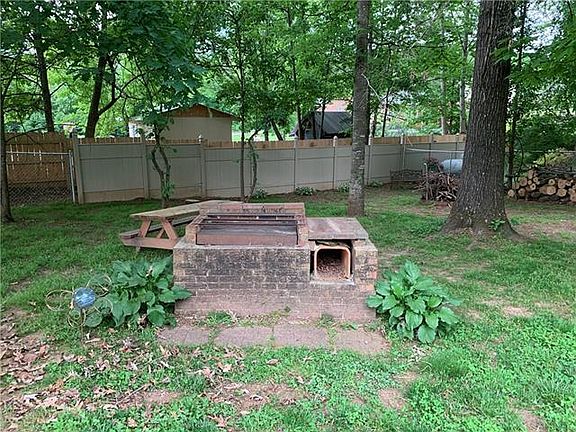 3rd image of 5231 Olde School Dr