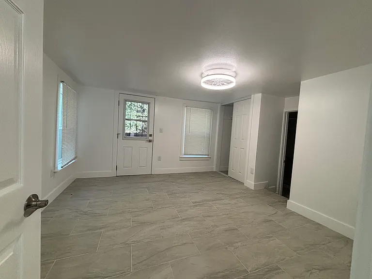444 E Military St #A & B — Photo 17
