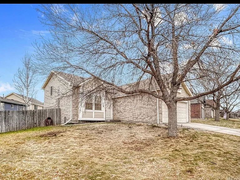 4240 S Ireland St — Photo 1