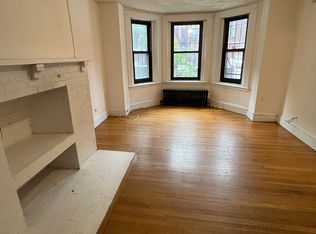 289 Newbury St APT 2A, Boston, MA 02115