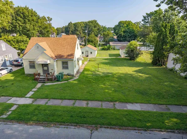 842 Kern St, Waterloo, IA 50703
