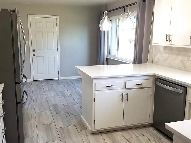 4395 Nagle Way — Photo 8