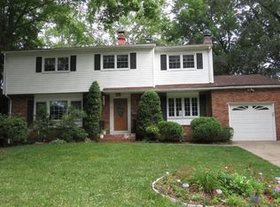 12 Rosalind Dr, Lawrence Township, NJ 08648