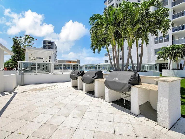 3015 N Ocean Blvd #3J — Photo 43