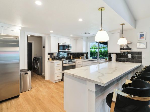 2241 N San Gorgonio Rd