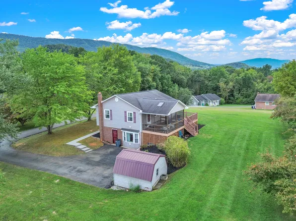 244 Hillcrest Estates Loop, Peterstown, WV 24963