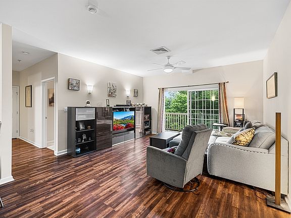 4th image of 2 Arden Mills Way Unit 2305