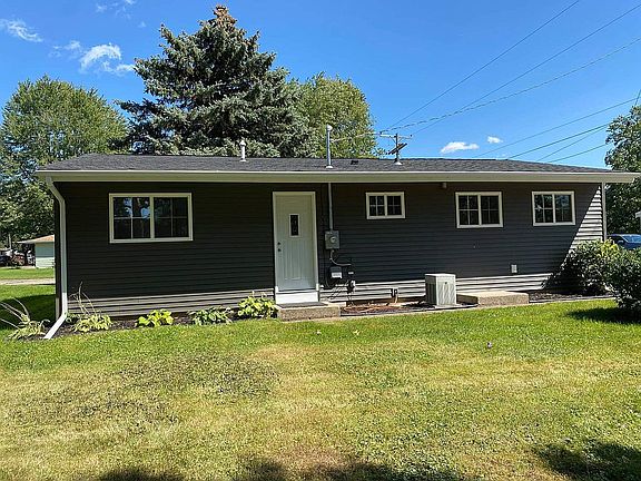 3rd image of 326 Arden Park Ave
