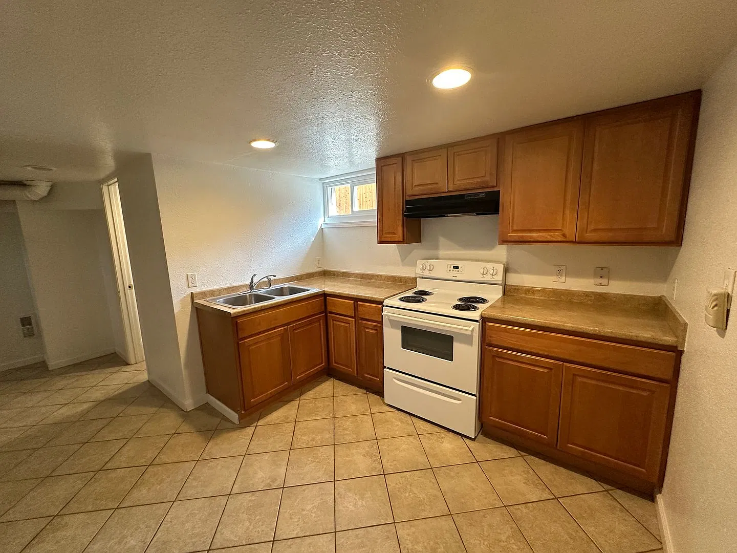 532 Yellowstone Avenue — Photo 4