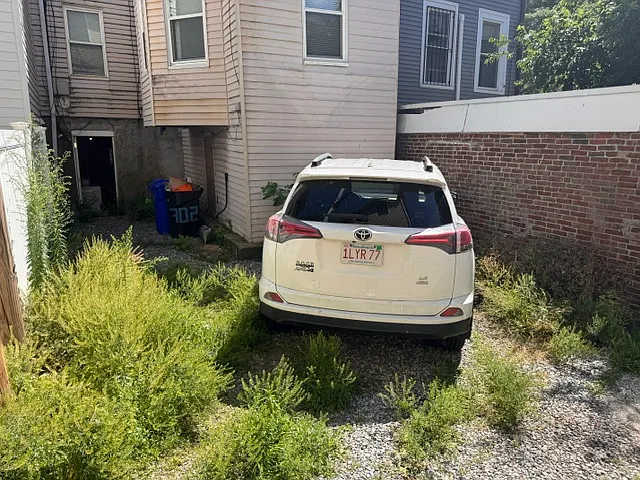 802 E 3rd St #1 — Photo 7