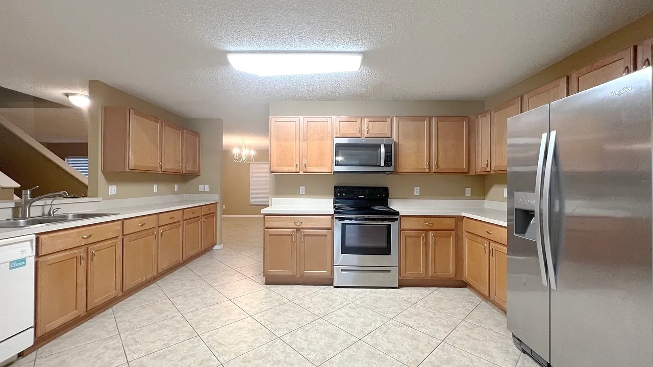831 Horseshoe Falls Drive - 1 — Photo 2
